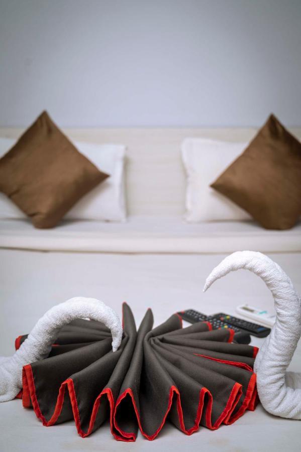 Gs Residency Hotel Guwahati Ngoại thất bức ảnh