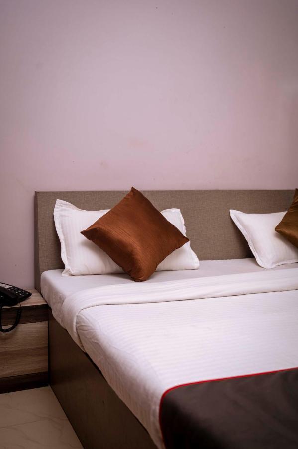 Gs Residency Hotel Guwahati Ngoại thất bức ảnh